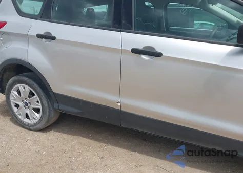 2015 Ford Escape S z USA, uszkodzony, nr VIN 1FMCU0F79FUB23122